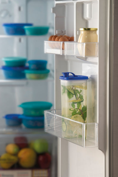 Tupperware Slim Line Juice Pitcher Fits in the Refrigerator Door